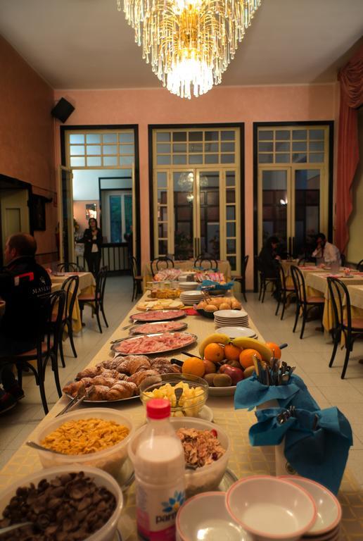 Hotel Salus Sant'Andrea Bagni Dış mekan fotoğraf