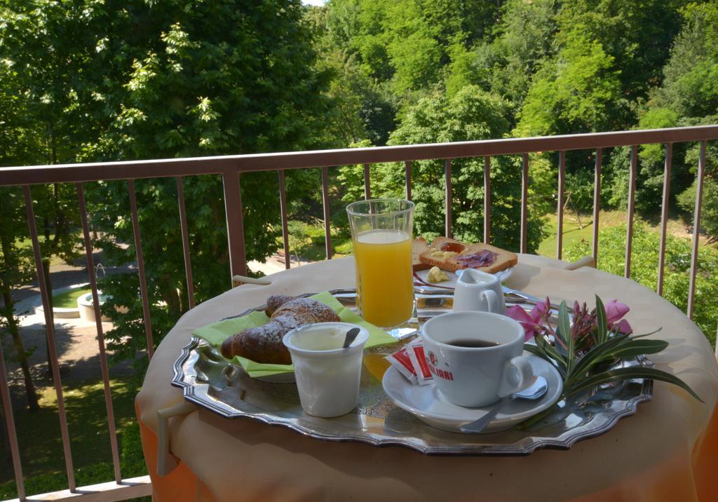 Hotel Salus Sant'Andrea Bagni Dış mekan fotoğraf
