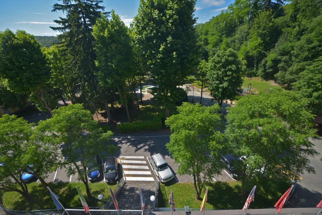 Hotel Salus Sant'Andrea Bagni Dış mekan fotoğraf